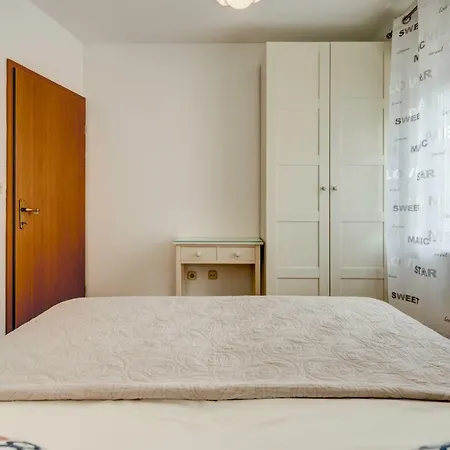 Sun & Sea Apartment
