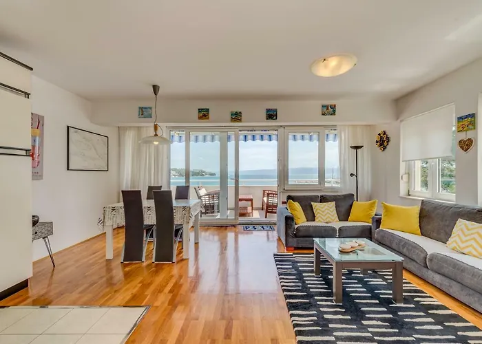 Sun & Sea Apartment *