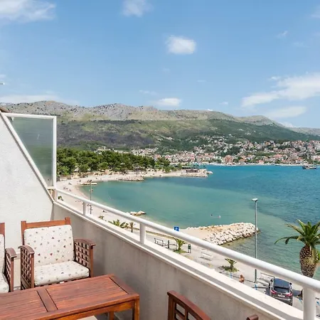 Apartment Sun & Sea *